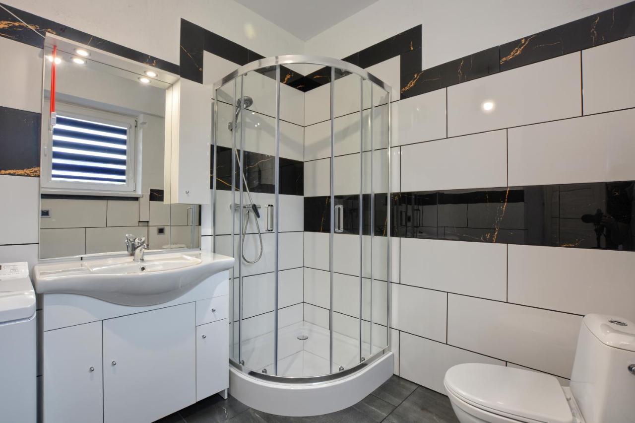 Ceglany Apartament Ustrzyki Dolne Kültér fotó
