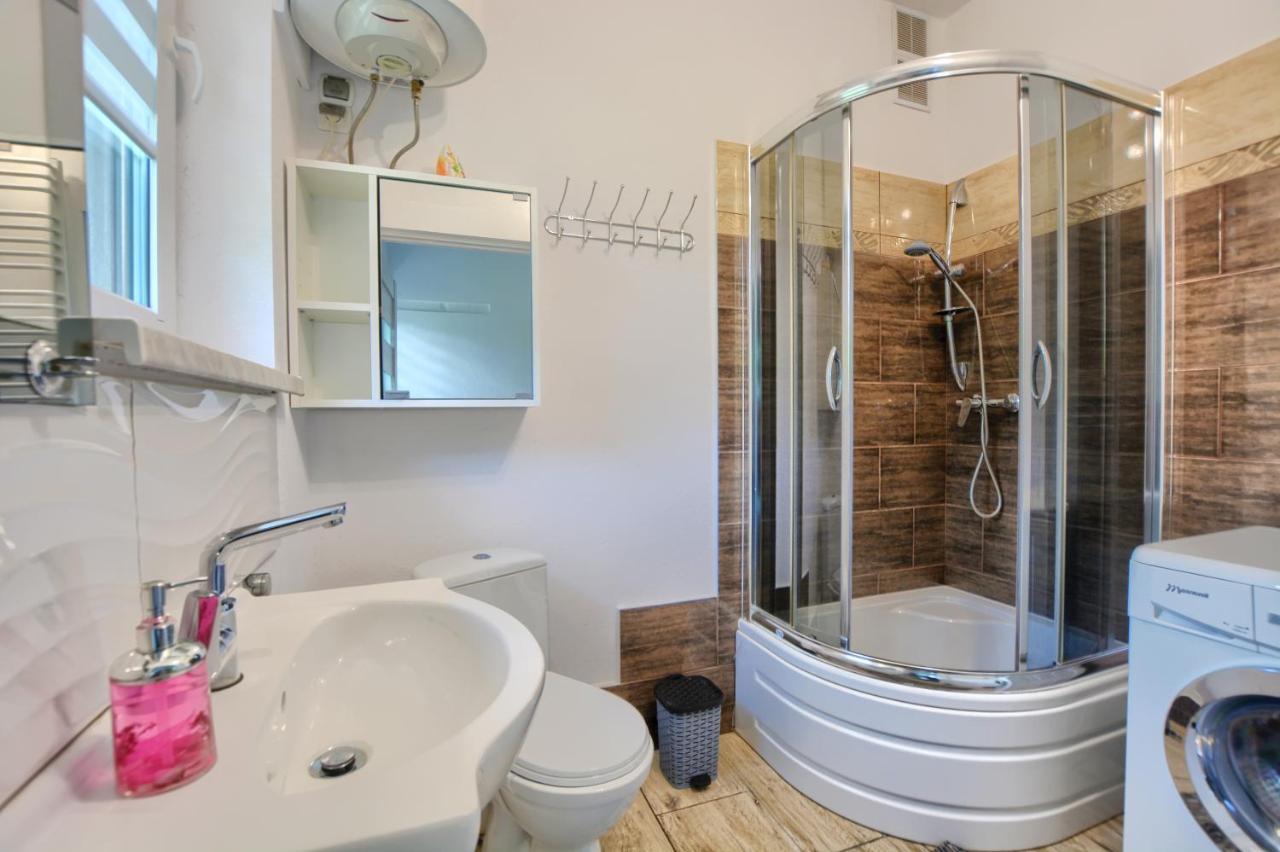 Ceglany Apartament Ustrzyki Dolne Kültér fotó